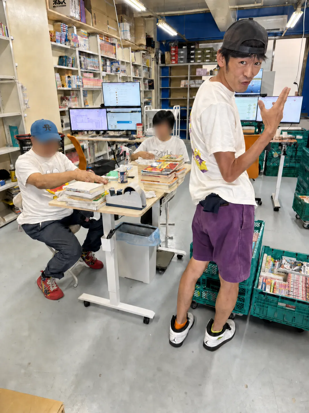 就労支援施設との書籍整理作業